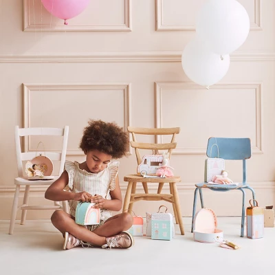 Meri-Meri Meri Meri Ice Cream Van Bunny Mini Suitcase Doll (Pack Of 1) 7 Meri-Meri Meri Meri Ice Cream Van Bunny Mini Suitcase Doll (Pack Of 1) - Image 7