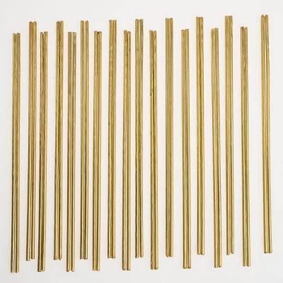 Meri-Meri Meri Meri Super Skinny Gold Candles (Pack Of 36) 2 Meri-Meri Meri Meri Super Skinny Gold Candles (Pack Of 36) - Image 2