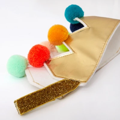 Meri-Meri Meri Meri Gold Pompom Crown (Pack Of 1) 3 Meri-Meri Meri Meri Gold Pompom Crown (Pack Of 1) - Image 3